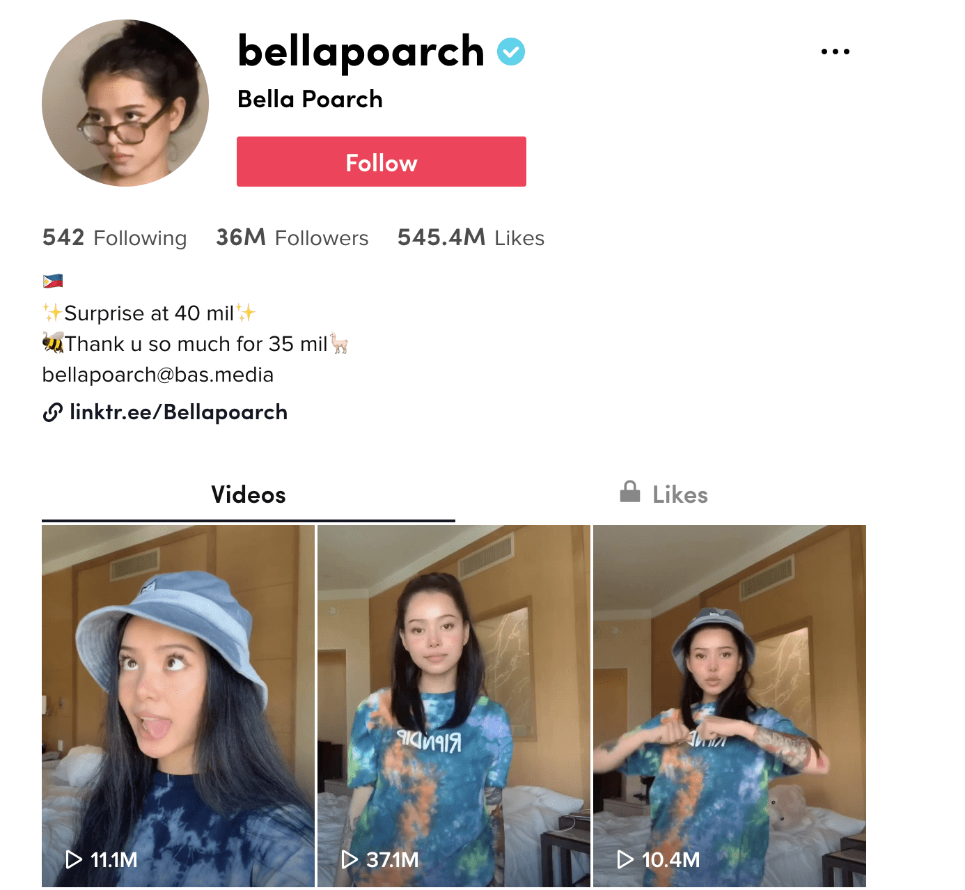 Does bella poarch have a onlyfans