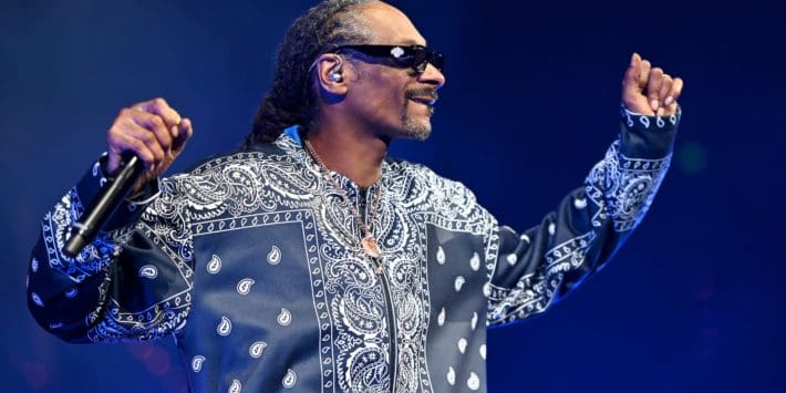 snoop-dogg-hot-dogs-1