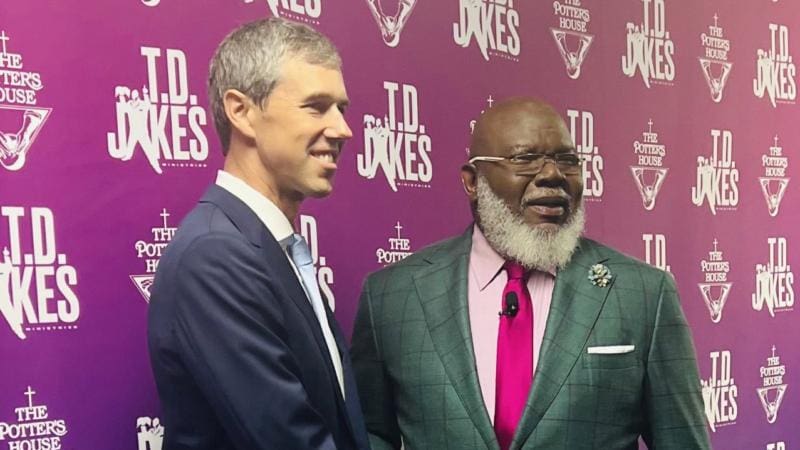 Beto O’Rourke Visits T.D. Jakes’ Church, Sending Conservatives Into An Online Tizzy [Photos]