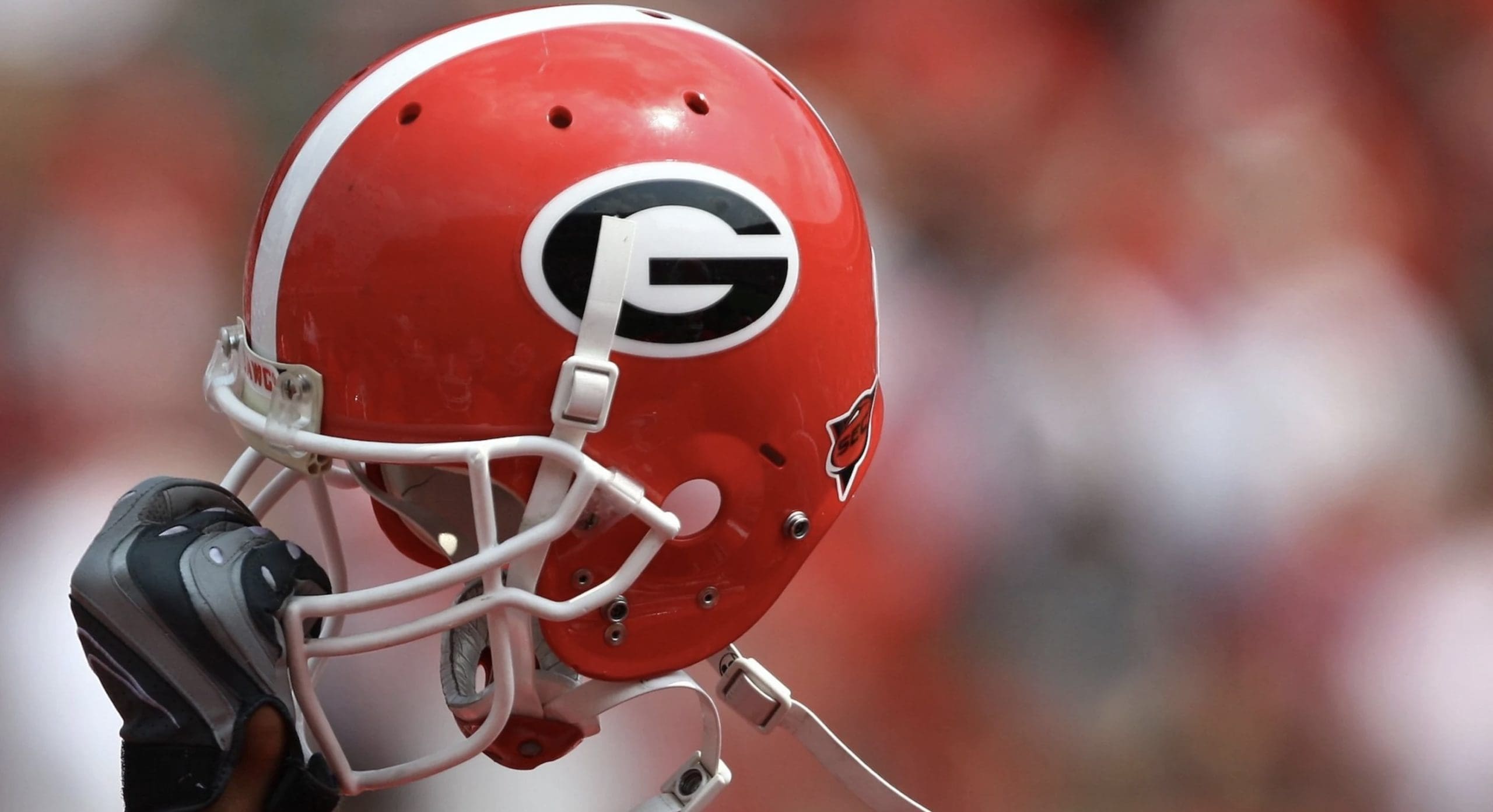 Georgia Offensive Lineman, Recruiting Staffer Dead After Car Accident [Photo]