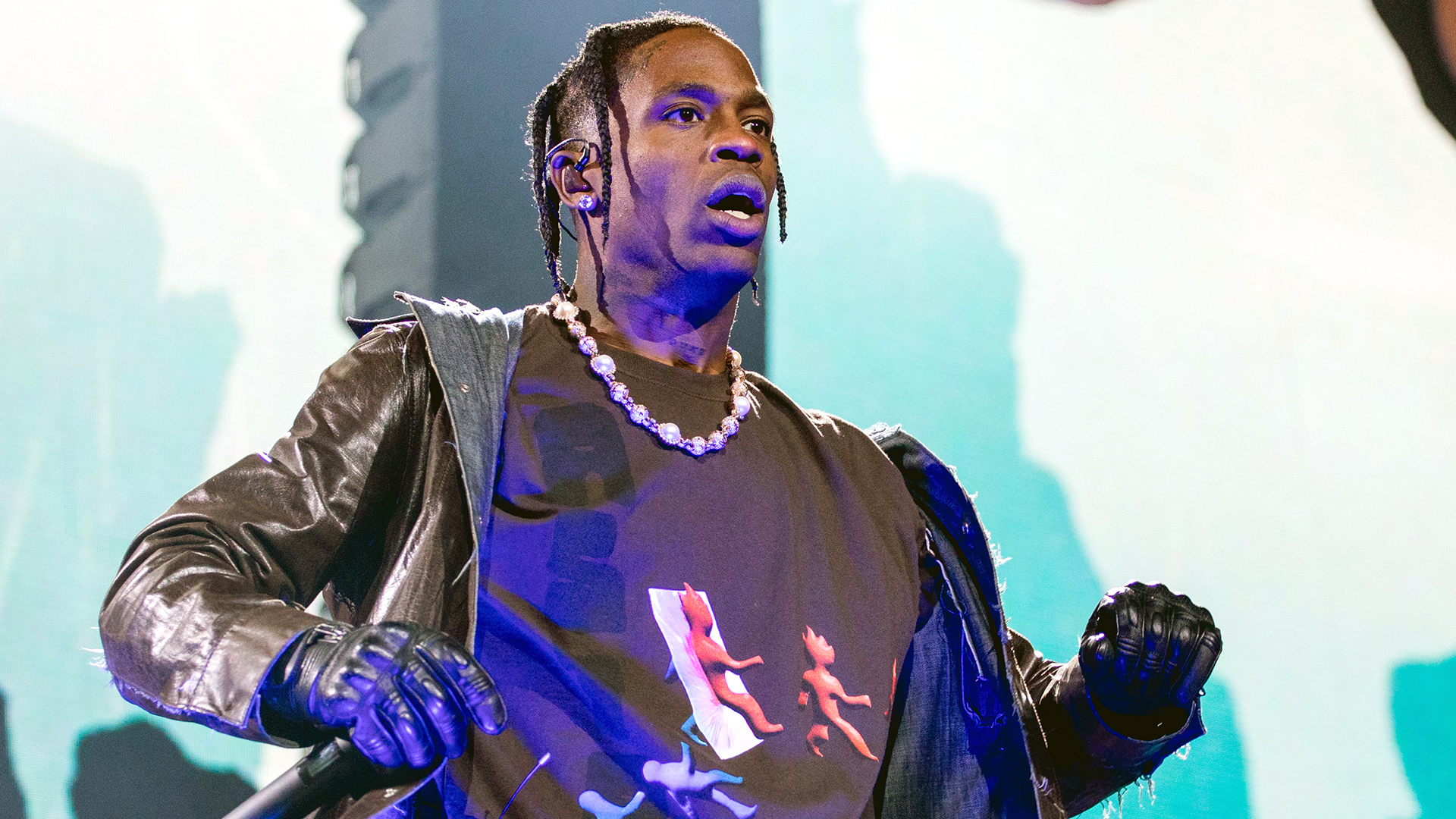 Travis Scott’s Alleged Victim Says Rapper Flipped Him Off Before Punching Him