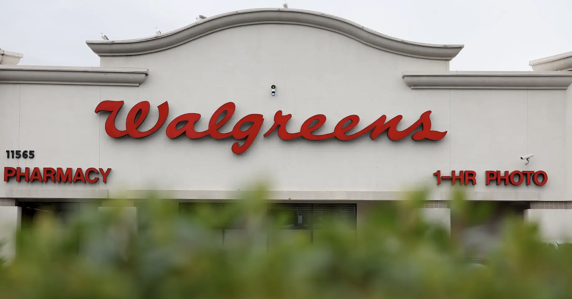 Walgreens to Close 450 Stores Across U.S. and U.K.
