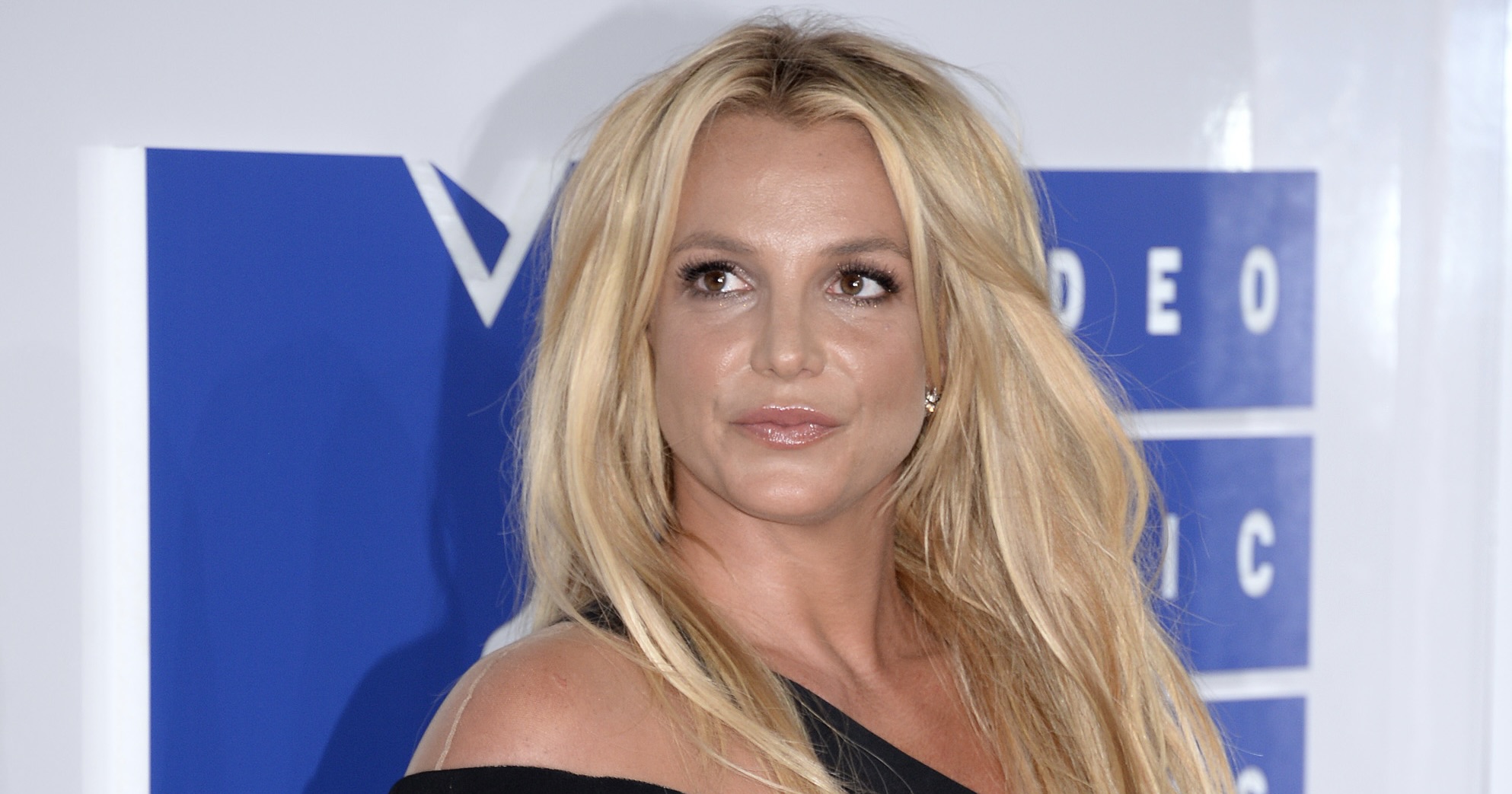Britney Spears Reportedly Left in Care of Lawyer and Manager Amid Divorce