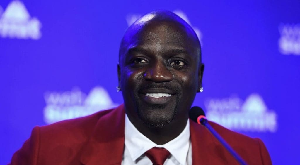 Akon Shares The Secret To 'Staying Rich' & Recalls Failed Private Jet
