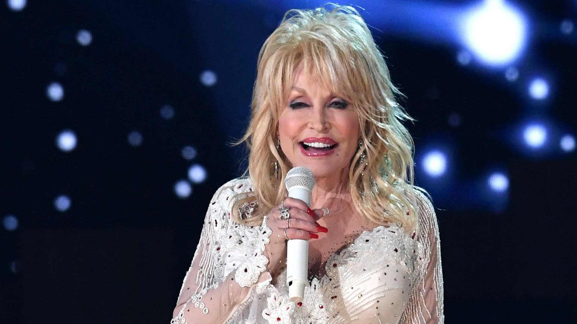 Dolly Parton Explains Why She Only Communicates via Fax