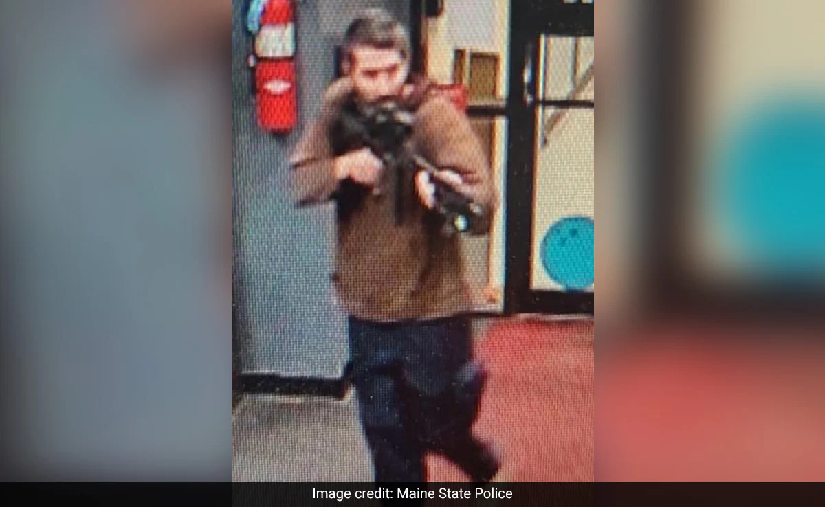 At Least 22 Killed in Multiple Mass Shootings in Maine, ‘Dangerous’ Person of Interest at Large: Reports