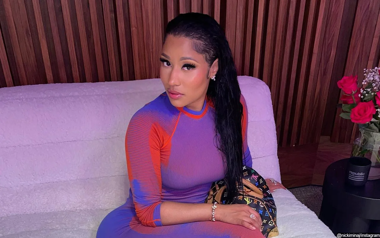 Nicki Minaj Urges Fans To Not Send Threats On Her Behalf [Photo]