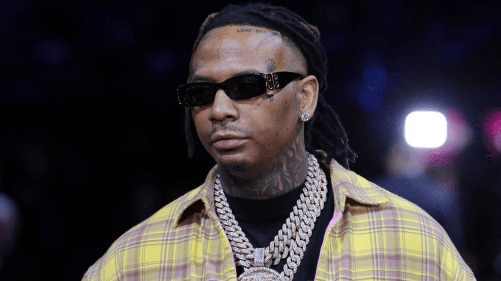Moneybagg Yo Seemingly Responds To Viral Video Of Him Being Served Legal Papers [Video]