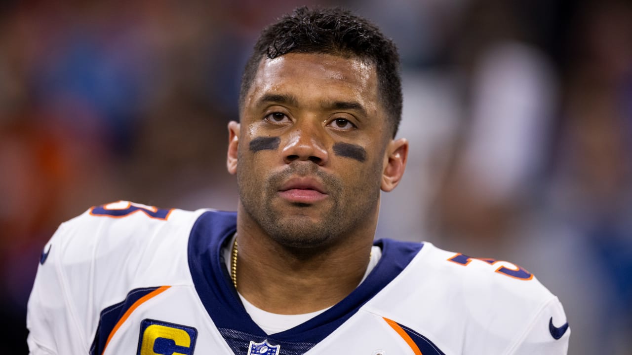 Russell Wilson Detailed How The Broncos Threatened To Bench Him If He Didn’t Restructure His Contract During The Bye Week [Video]