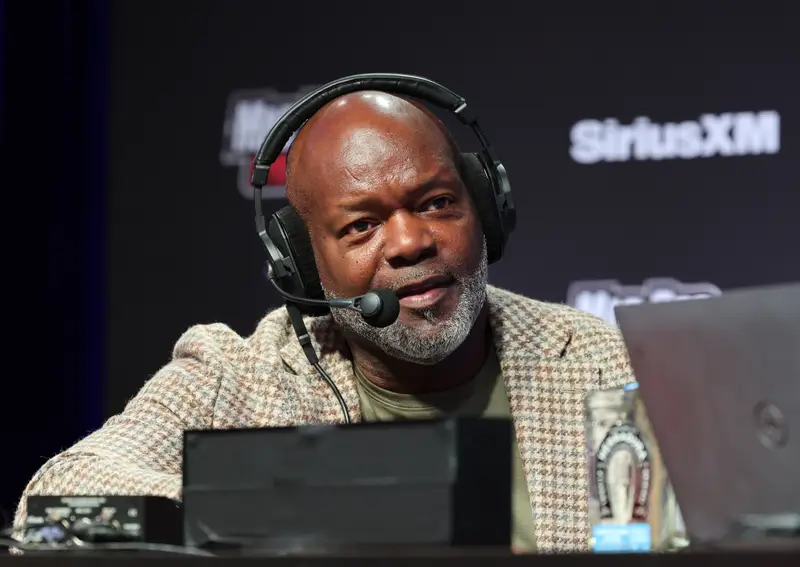 NFL Great Emmitt Smith Blasts University of Florida for Campuswide DEI Elimination