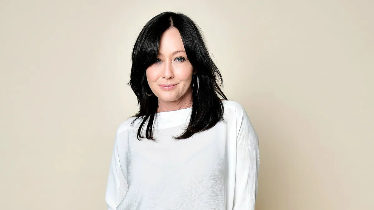 Cancer-Stricken Shannen Doherty Preparing for Death by Downsizing, Letting Go of Her Possessions