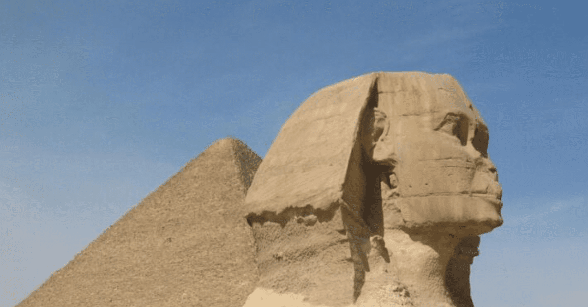 Great Sphinx and Pyramid of Giza, Egypt