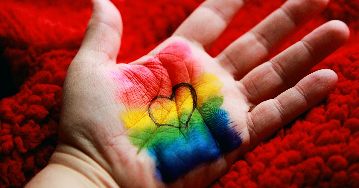 Hand Pride Heart