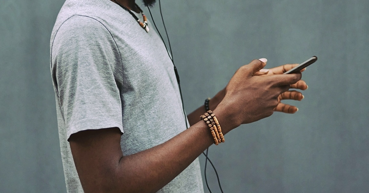 Man using iphone