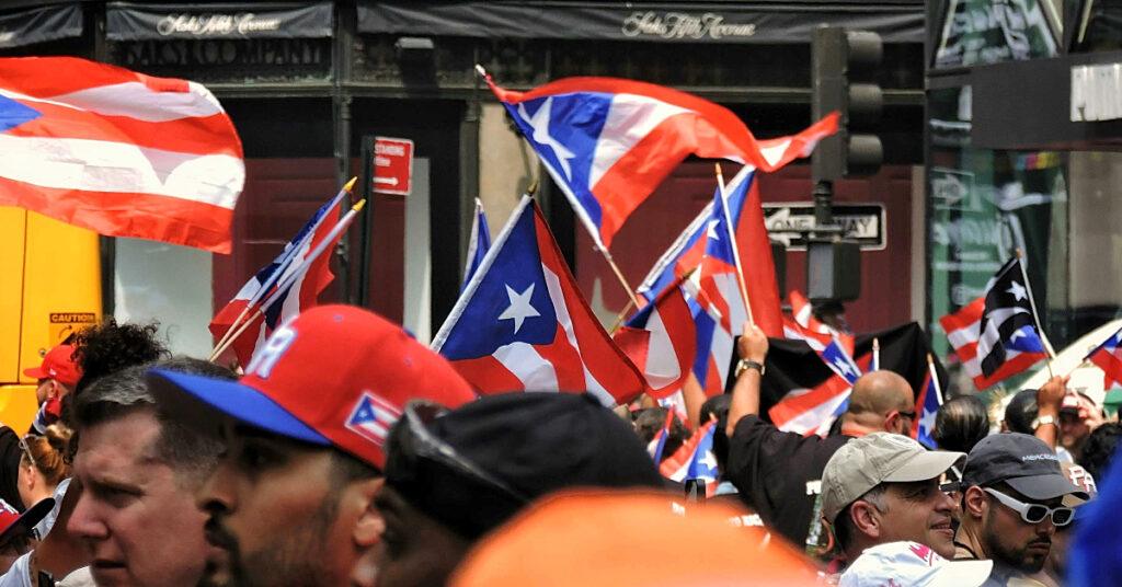 5 LGBTQIA+ Rom Coms to Stream During Pride Month