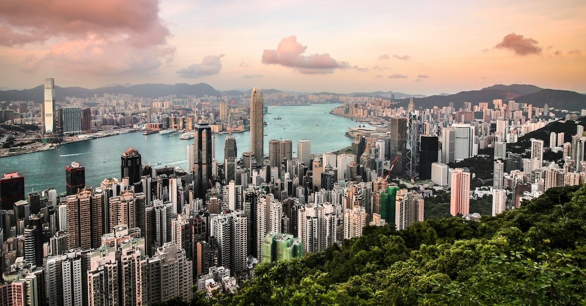 A picture of Hong Kong's skyline. 
