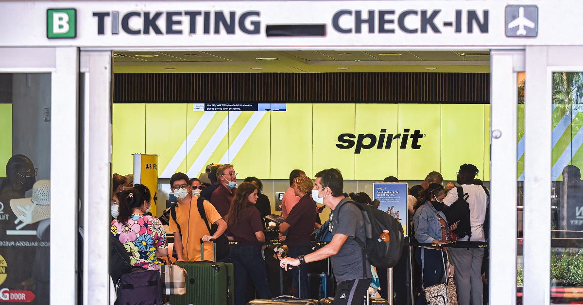 Spirit airlines passengers at gate (1)