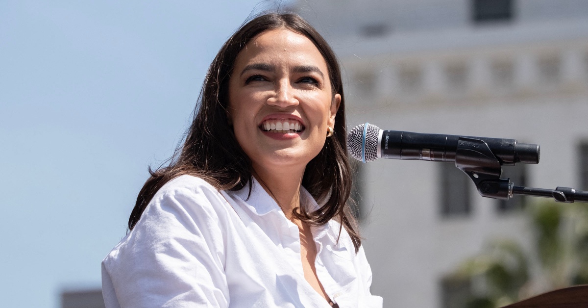 Alexandria Ocasio-Cortez speaks to crowd
