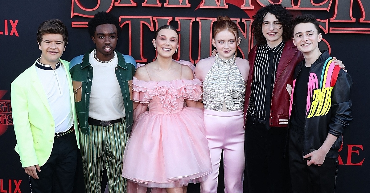 Cast of Stranger Things attends premiere
