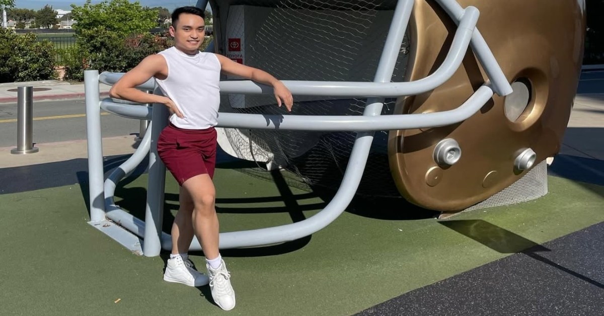 Jon Reyes San Francisco 49ers cheerleader