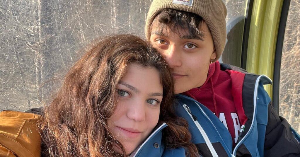 Zelah and his girlfriend pose for selfie