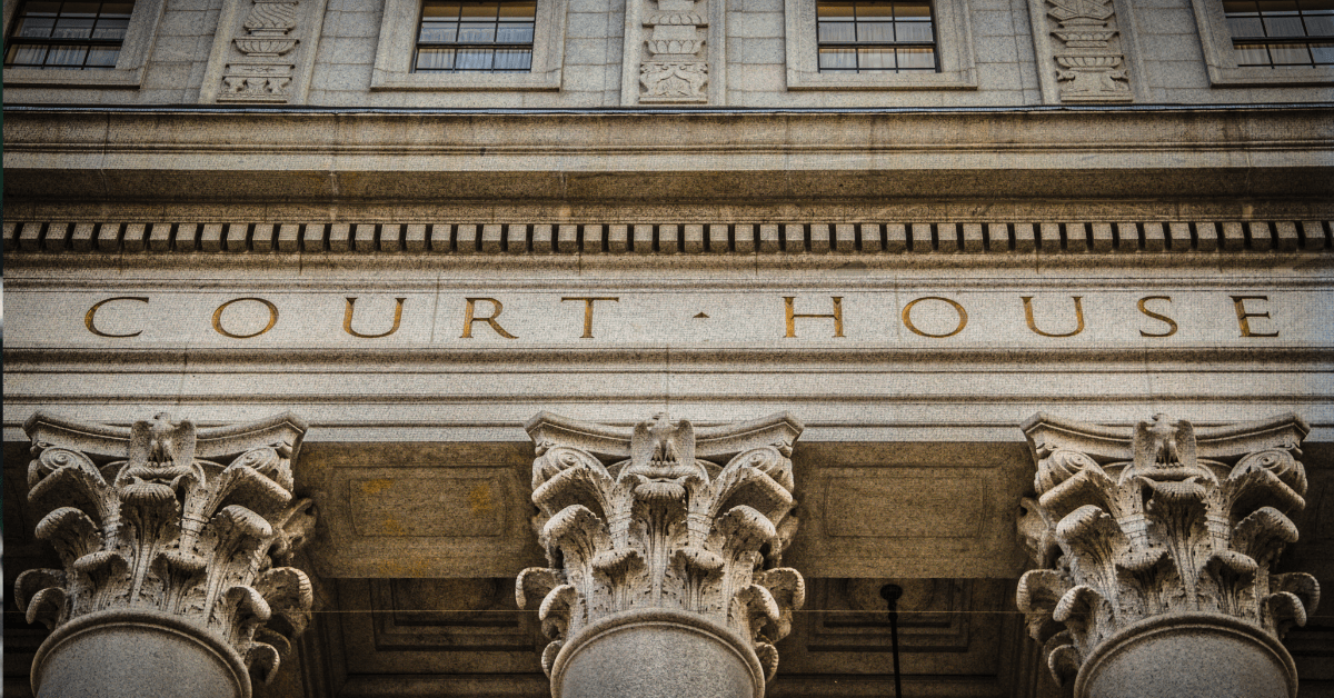 Facade of US court house with columns