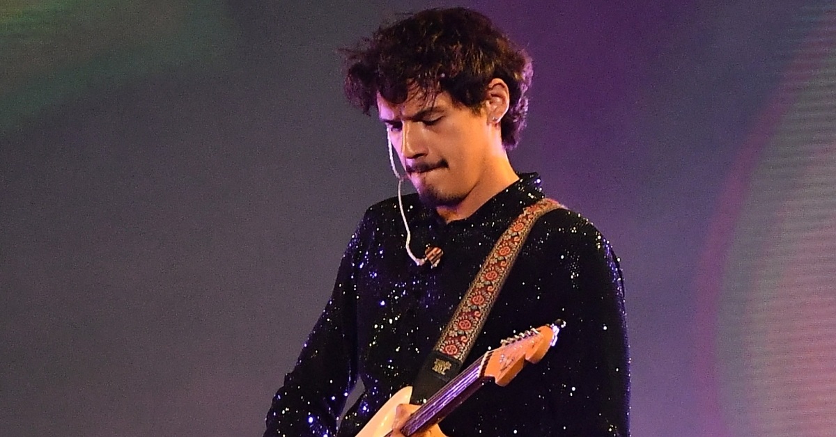 Omar Apollo performs onstage