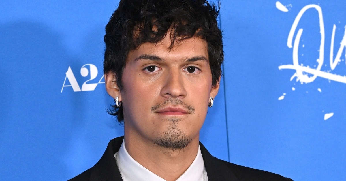 Omar Apollo walks red carpet