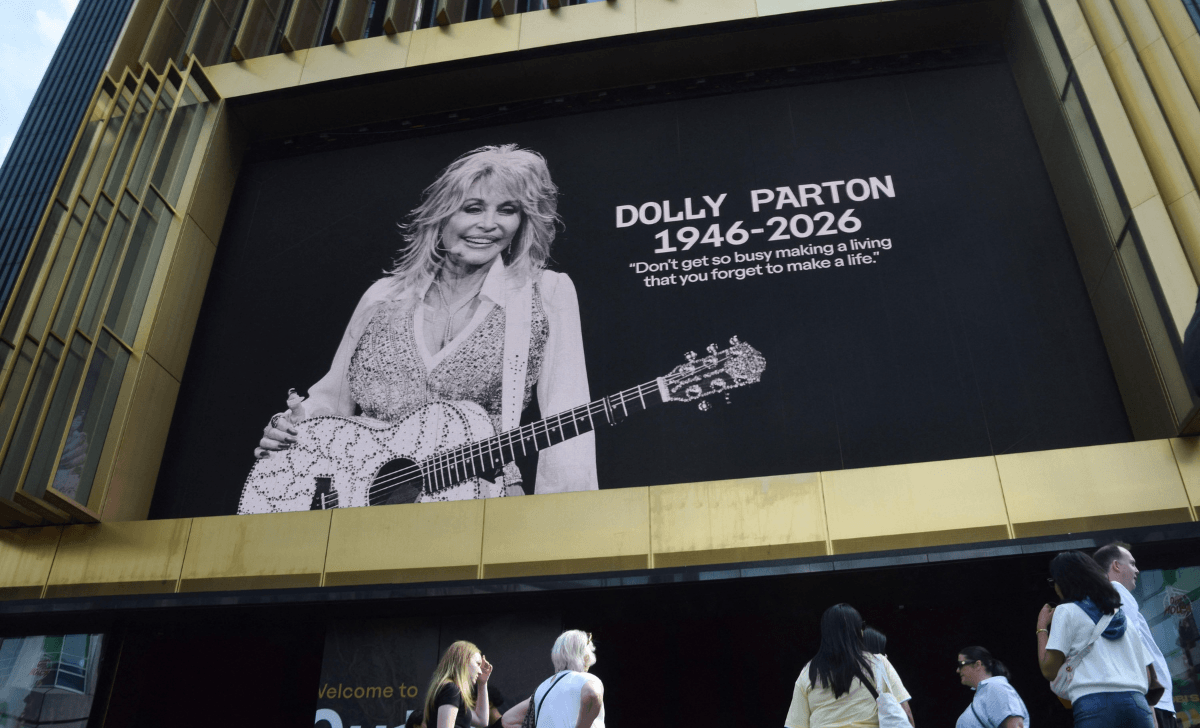 Dolly Parton. 